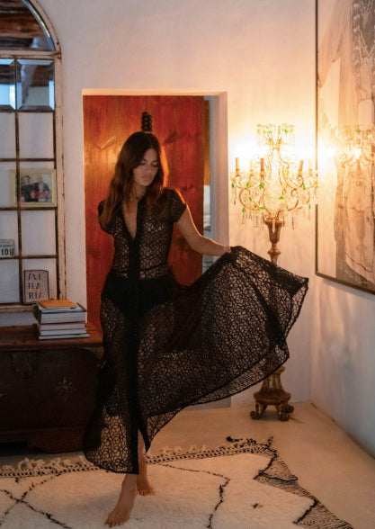 LACE MAXI DRESS WITH REMOVABLE SLIP