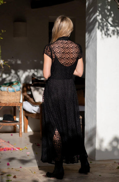 LACE MAXI DRESS WITH REMOVABLE SLIP